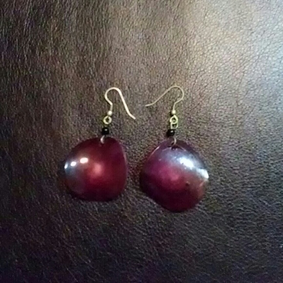 Red Died Horn Hairpipe Necklace & Earring Set - Picture 2 of 3